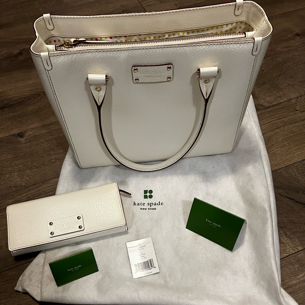 Kate Spade Wellesley Quinn Ivory purse and wallet